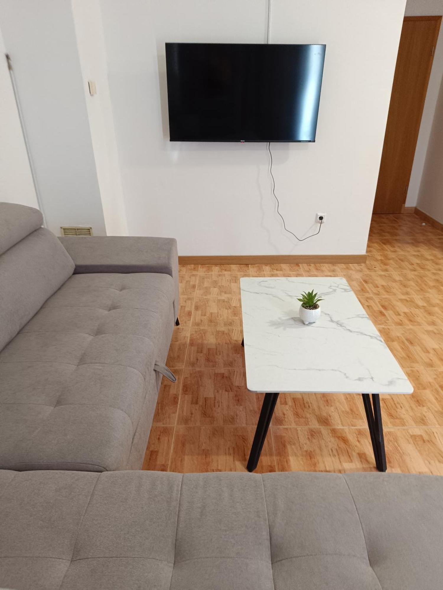 Apartmani "Radi" Baska Voda Exterior photo