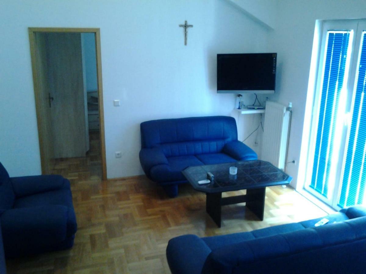 Apartmani "Radi" Baska Voda Exterior photo