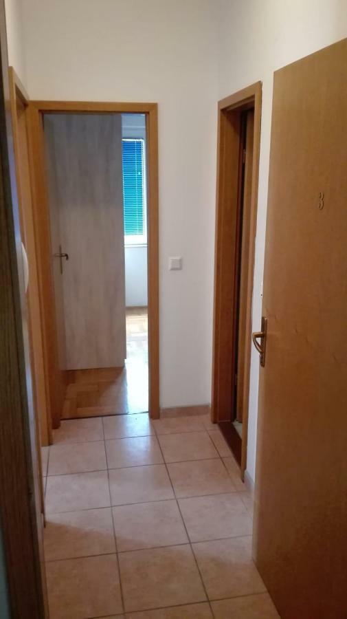 Apartmani "Radi" Baska Voda Exterior photo